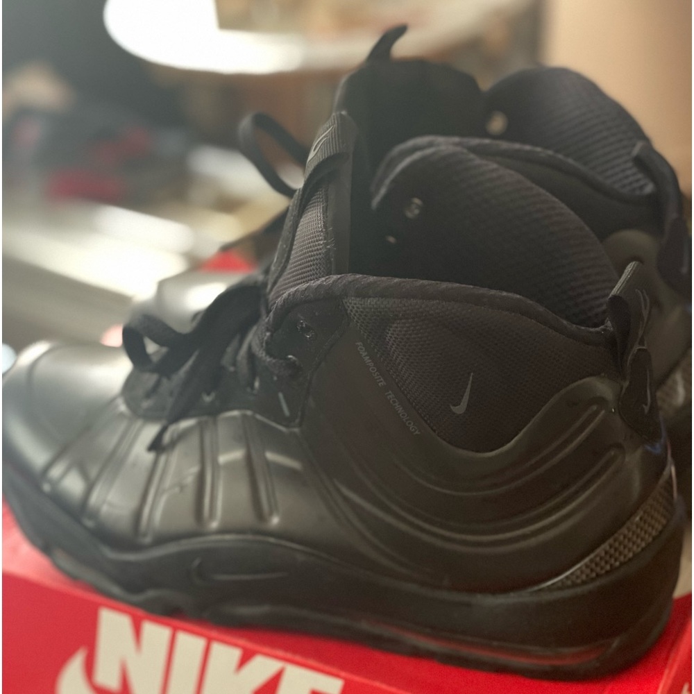 Air Bakin Posite 'Triple Black', size 10.5